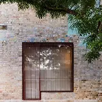 Camperdown- Luxury Architectural Apartment Escape