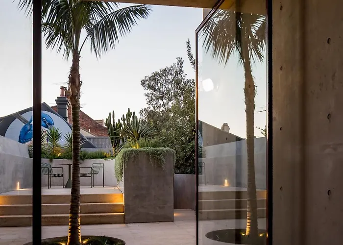 Camperdown- Luxury Architectural Apartment Escape
