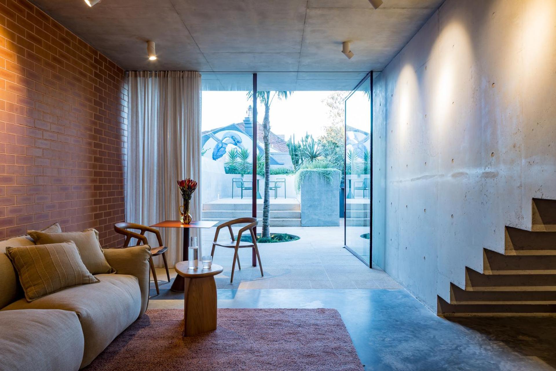Camperdown- Luxury Architectural Escape *